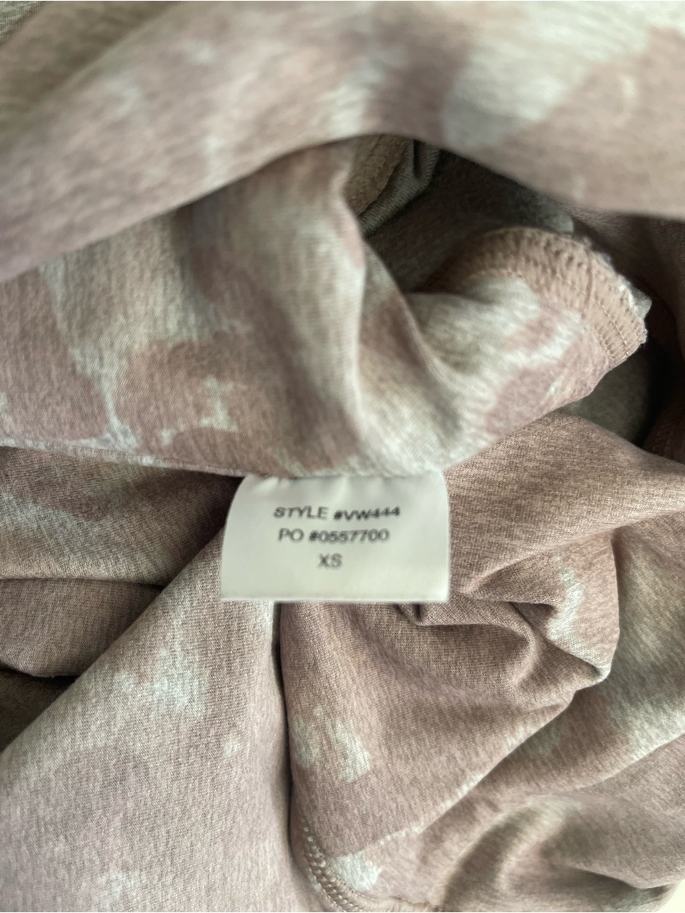 Vuori Clean Elevation Leggings in Dusty Rose & Heather Gray - Picture 5 of 5
